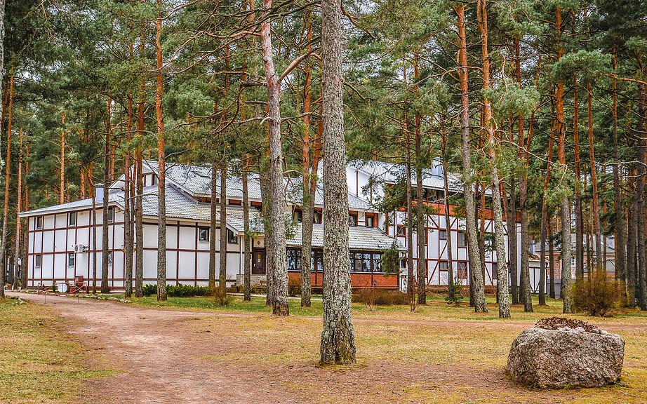 Отель "Старые кварталы" 4* + Загородный отель "Плесков" 3*