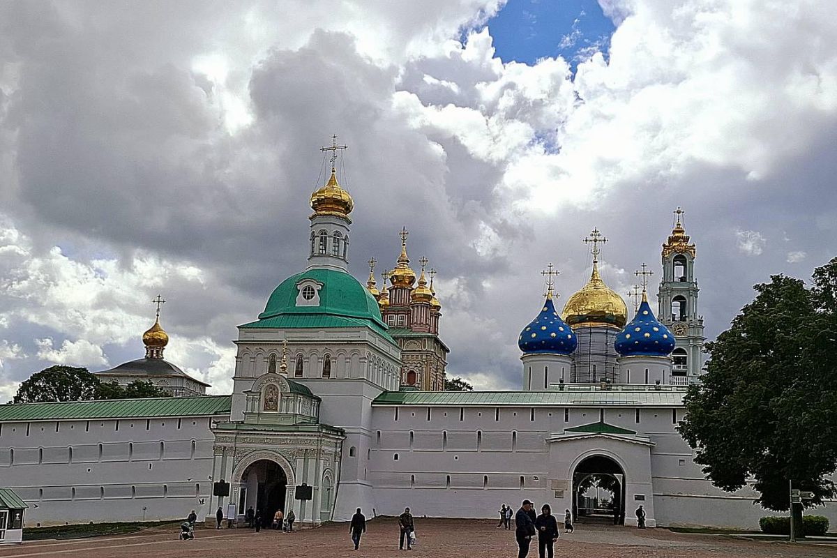 Свято-Троицкая Сергиева Лавра – Музей при духовной Академии –  фабрика матрешки «Мастер АРТ»