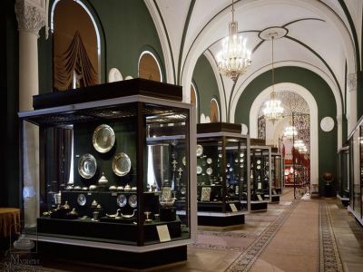Оружейная палата Московского Кремля. Школьники
