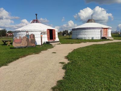 Экскурсия в Абрамцево и этнопарк «Кочевник»  Школьники