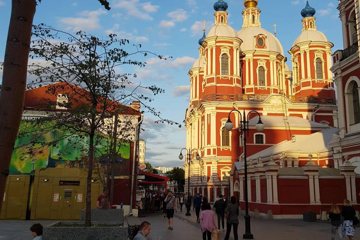 Однодневная программа по Москве с посещением Третьяковской галереи.