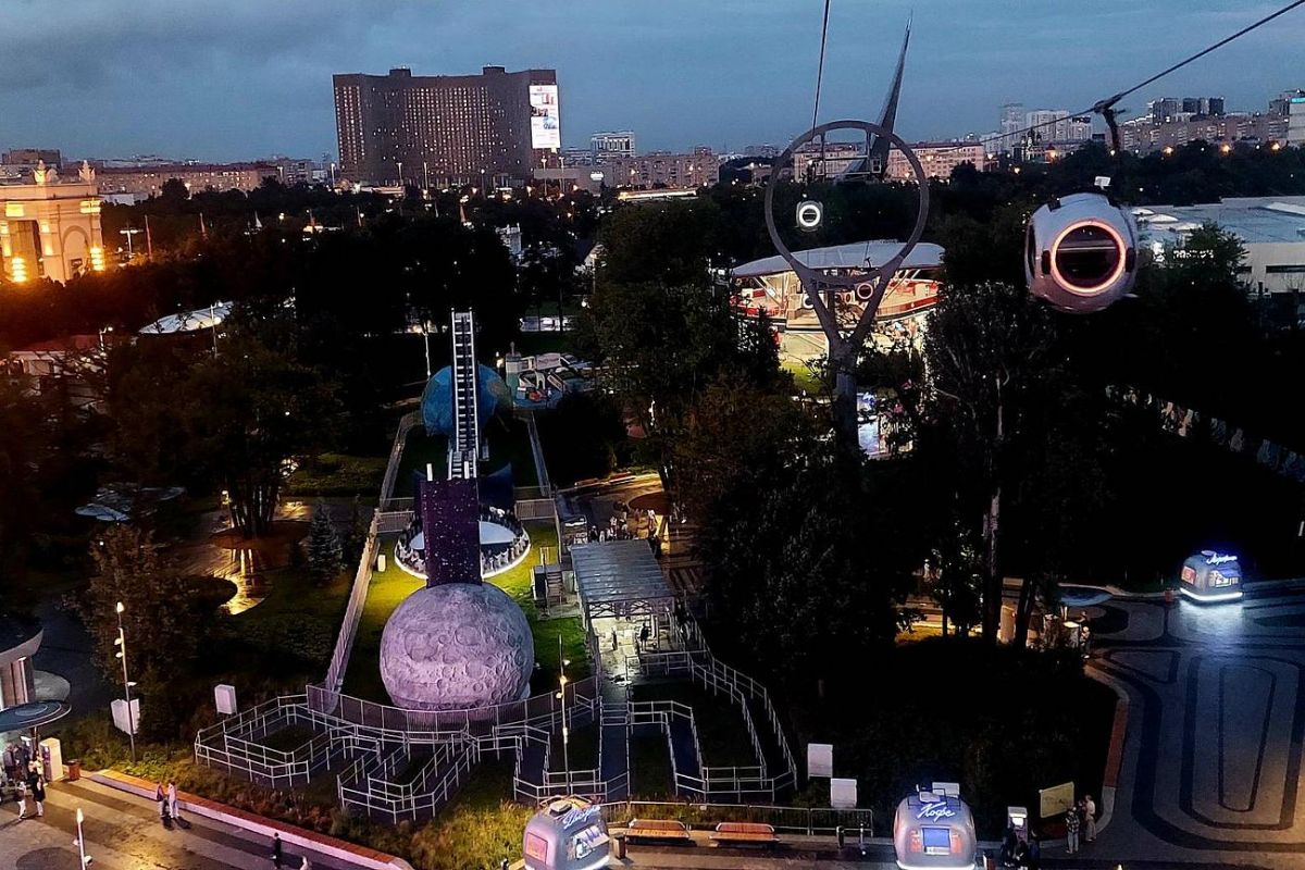 Один день в Москве с посещением ВДНХ (павильон Атом). Приём школьных групп