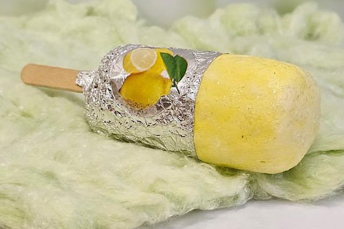 Экскурсия в музей ватной игрушки. Школьники