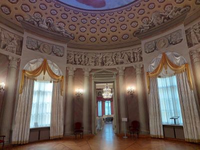 Усадьба Люблино перед Рождеством. Школьная группа старшие классы